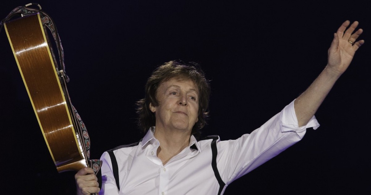 Paul McCartney, Woody Harrelson y Emma Stone quieren que dejes de comer carne