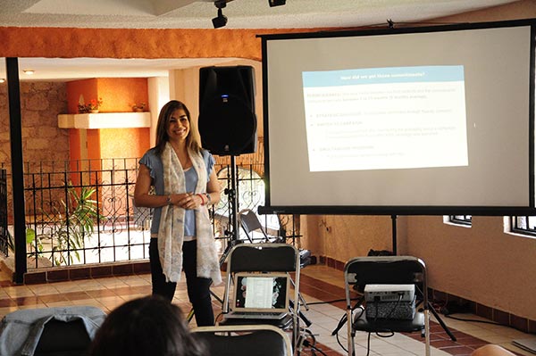 Eva giving a presentation