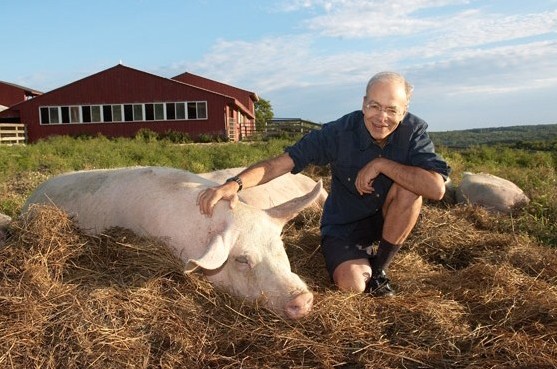 Peter Singer: Animal abuse wonâ€™t stop until we stop eating meat