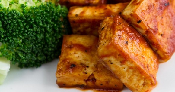 Should You Eat Tofu? Four out of Five Experts Say Yes.