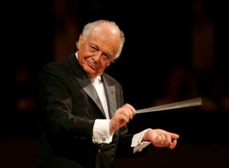 World-famous Maestro Goes Vegetarian To Help Animals - Mercy For Animals